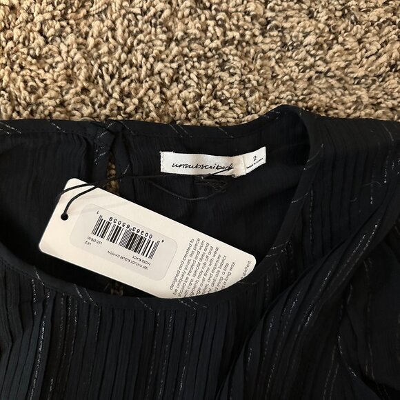 NWT Unsubscribed Chiffon Silk Pintuck Blouse Navy Silver Longsleeve Size 2 - Picture 4 of 5